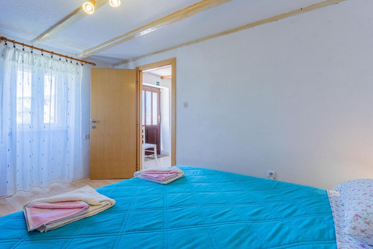 Apartmani Valun1 외부 사진