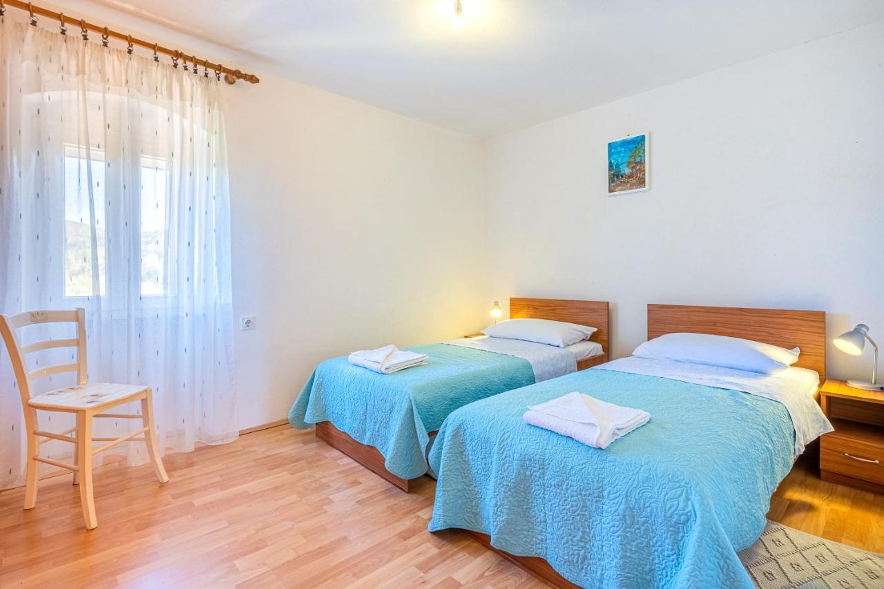 Apartmani Valun1 외부 사진