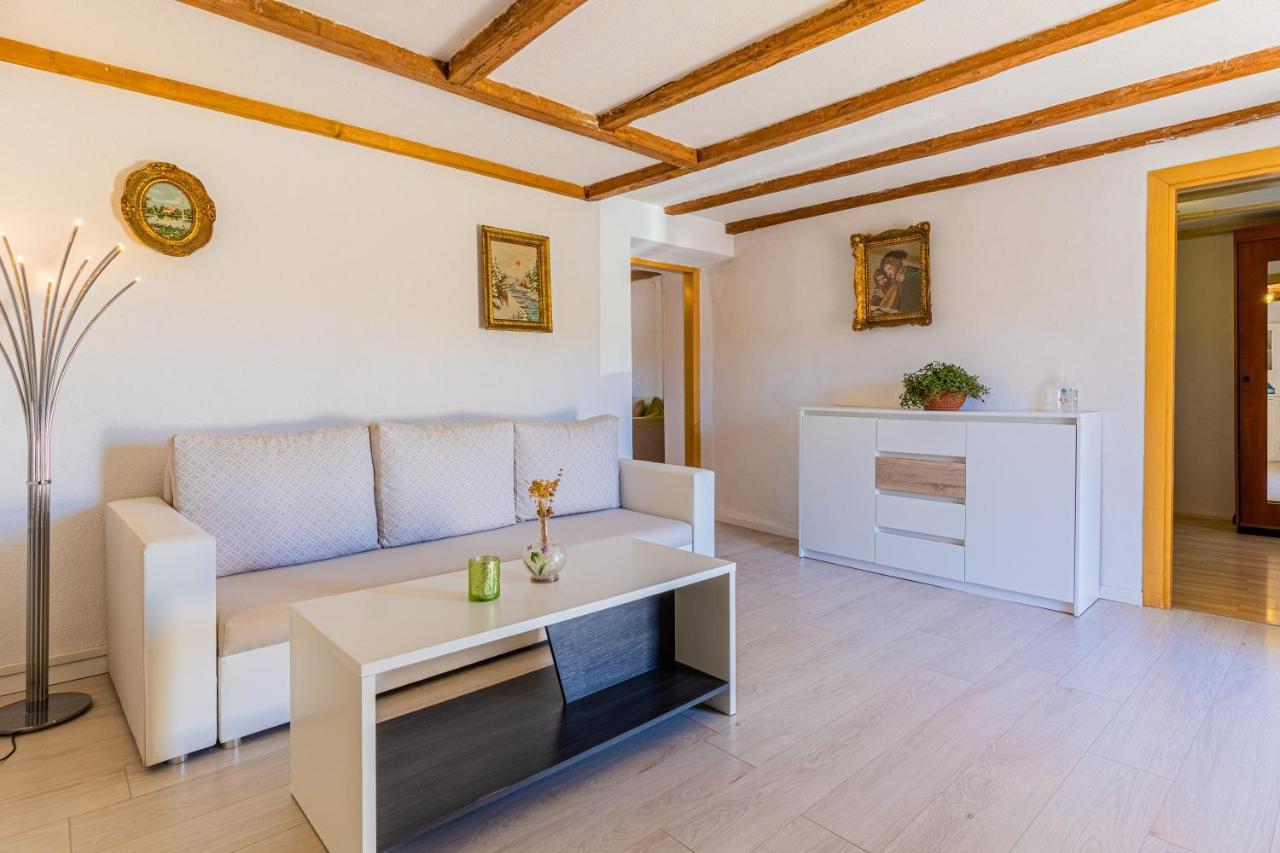 Apartmani Valun1 외부 사진